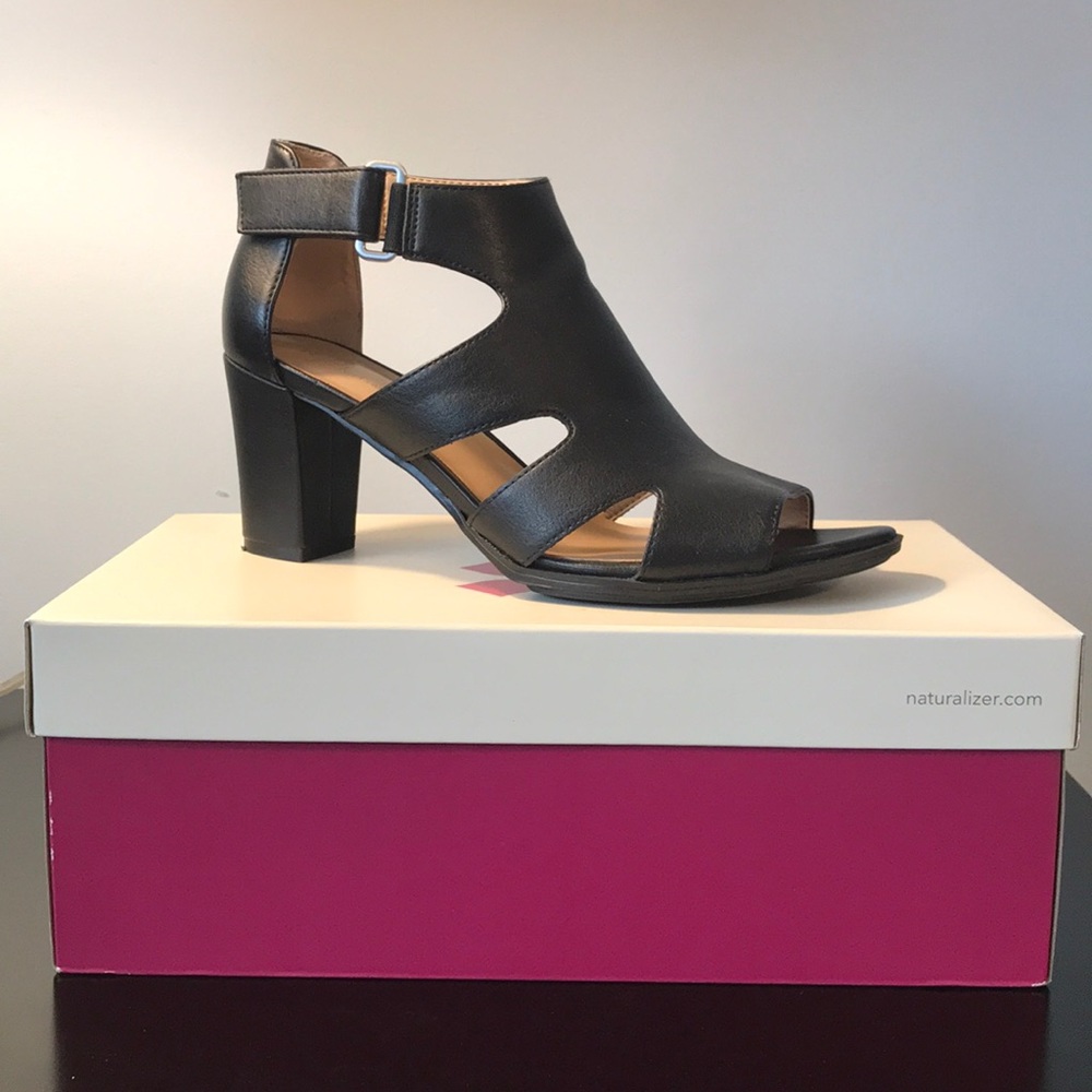 Naturalizer shoes
